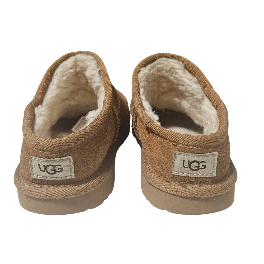 UGG Classic Slipper Kids Size 13 Chestnut Suede Sheepskin Fur Lined Slip On